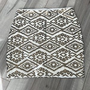 Dynamite white & gold skirt